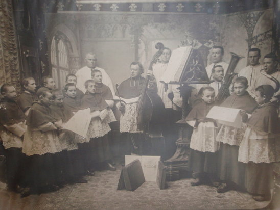 La maitrise de la cathédrale en 1901. (Crédit photo : Archives des Petits-Chanteurs de St-Brieuc)