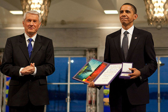 B. Obama recevant le prix Nobel de la paix à Oslo en 2009 (Crédit photo : The White House)