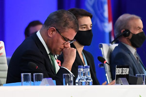 Le président britannique de la COP26, Alok Sharma, le 13 novembre 2021 à Glasgow (Crédit photo : Paul ELLIS / AFP)