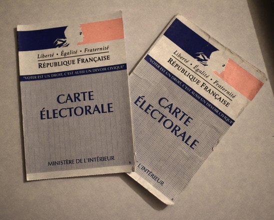 La carte électorale : un document peu utilisé chez les jeunes (Crédit photo : © D.Gouffier)