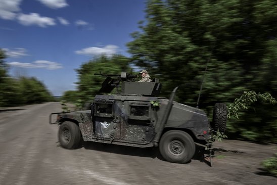 Soldats ukrainiens, près de Lyssytchansk et de la ligne de front (Crédit photo : AFP / Aris MESSINIS)