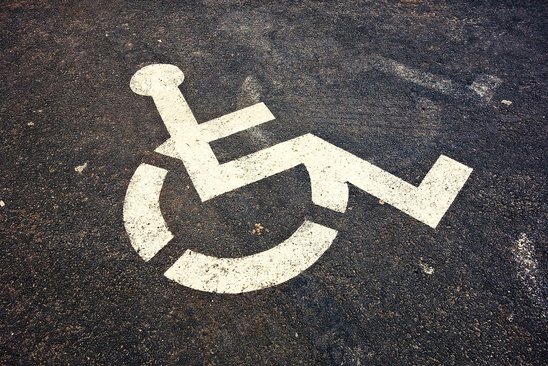 Sensibiliser aux handicaps (MabelAmber (Crédit photo : Pixabay)