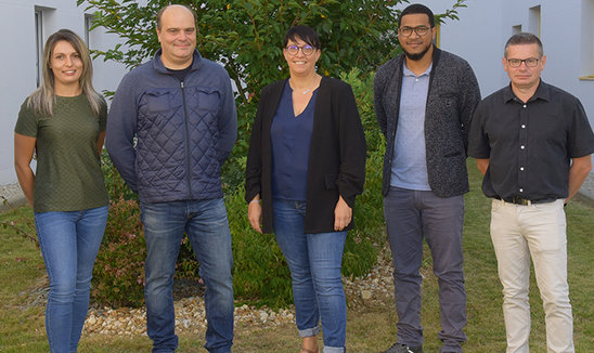 De gauche à droite : Eulalie Barbeau, Nicolas Grelier, Sandra Talineau, Wilfrid Moimbe, Jean-François Sorin. (Crédit photo : DR)