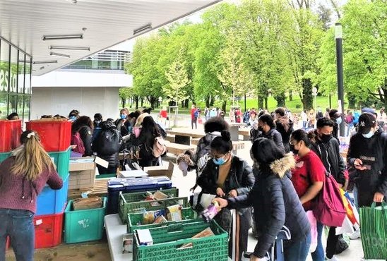 Distribution alimentaire AGORAé (Crédit photo : Fondation Université Grenoble Alpes)