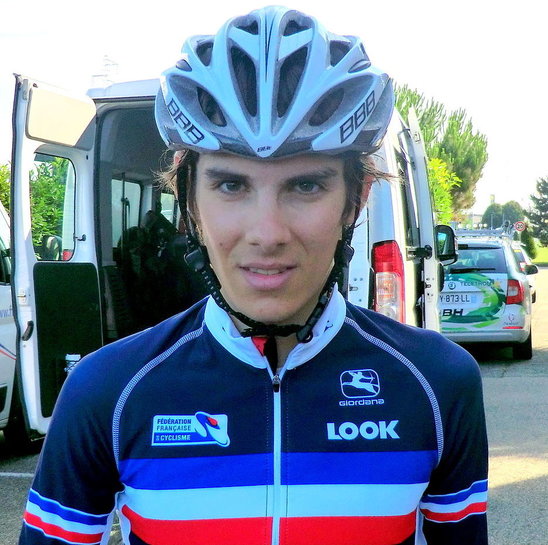 Guillaume Martin avec le maillot de l'équipe de France (Crédit photo : Benoît Prieur)