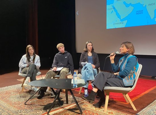 interview des lycéens de BF (Crédit photo : Karine Roquet)