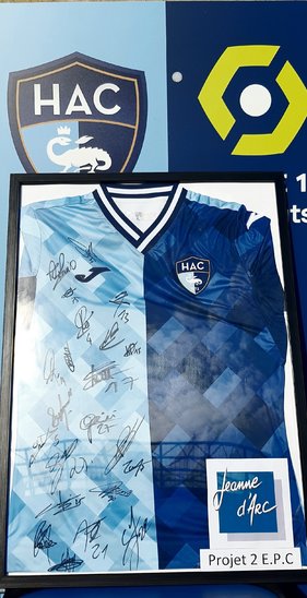 Un maillot du HAC collector ! (Crédit photo : Julie Malherbes)