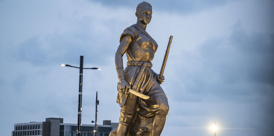 Cotonou, Bénin. En hommage aux Mino du Dahomey. (Crédit photo : CC BY-NC-ND 2.0 Paul Kagame)