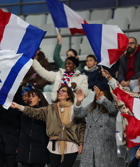Supporters français et israéliens lors du match France-Israël le 14 novembre 2024 (Crédit photo : AFP / FRANCK FIFE)