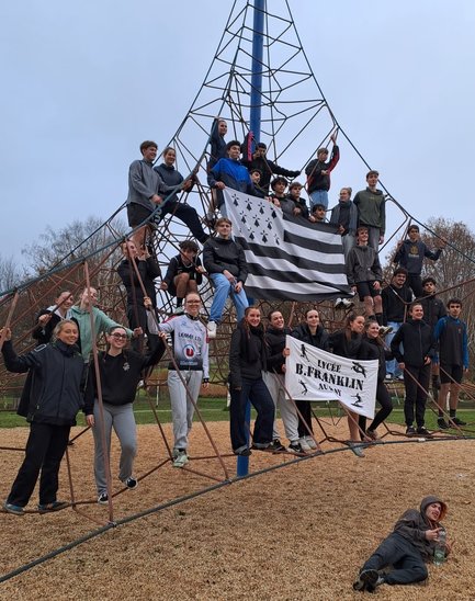 Les participants du lycée au cross départemental UNSS (Crédit photo : M. Basly)