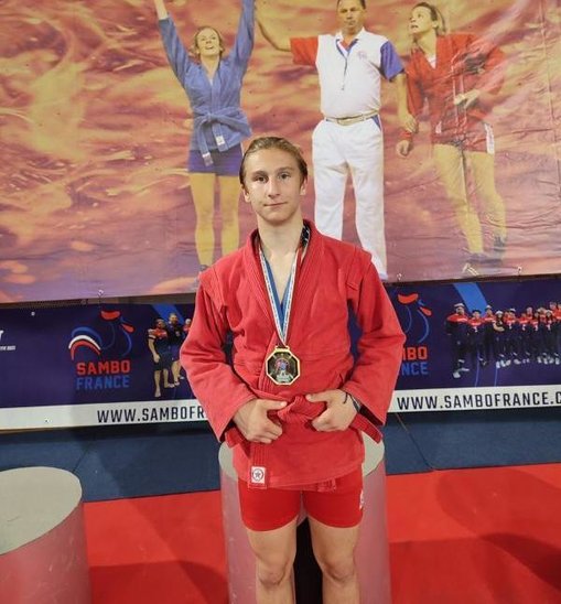 Léopold ZAWAL après sa victoire au tournois de Paris en 2024 (Crédit photo : Léopold ZAWAL )