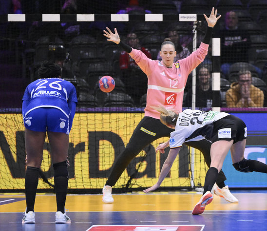 La gardienne des Bleues Floriane André, le 12 décembre 2025 (Crédit photo : AFP / JOHN THYS)