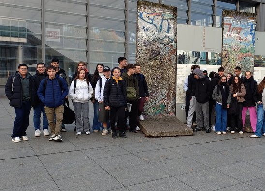 La visite des vestiges du Mur de Berlin. (Crédit photo : Myriam Thibault)