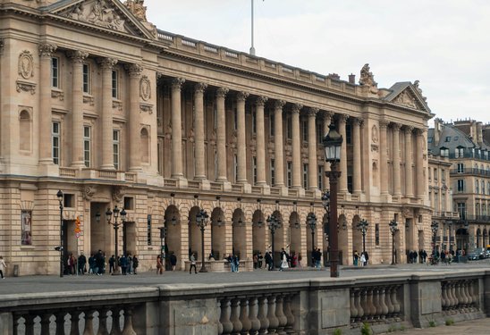 L'hôtel de la Marine où a eu lieu en 1792 le vol spectaculaire des joyaux de la couronne de France. (Crédit photo : Pexels - Alejandro Aznar)