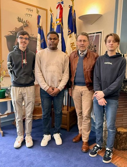 Rencontre avec David NICOLAS (Crédit photo : Maxence CHARLES, Julmar Styvin NZASSI, David NICOLAS et Théo MARIE)