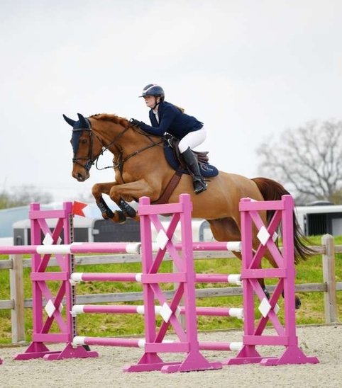 Gaëtane Nicolas, cavalière professionnelle (Crédit photo : Simon Bertrand - Sportenphotos)