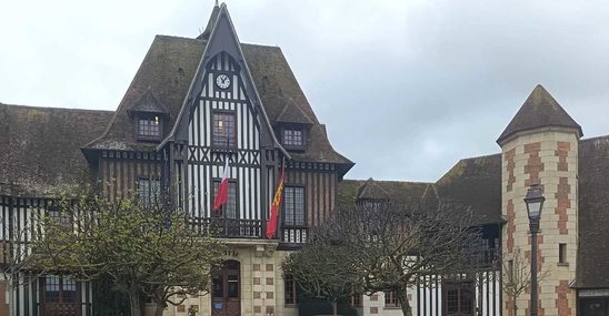  Mairie de Deauville (14) (Crédit photo : Manuella Chenu - - Simon)