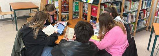 Des élèves de terminale du lycée Maurois, mars 2026 (Crédit photo : Louis Denis)