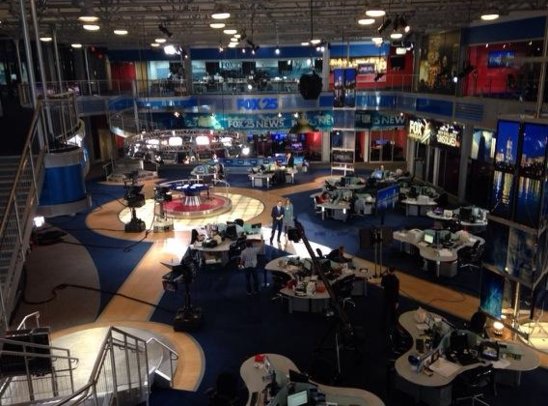 Salle de rédaction en Angleterre (Crédit photo : FOX25 Dedham, England)